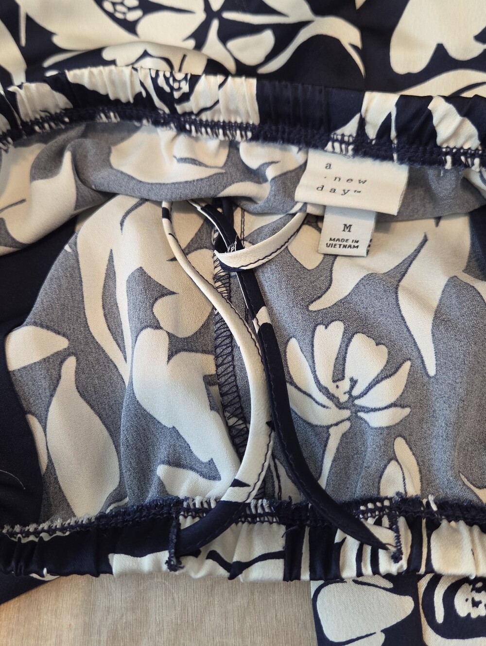 Navy And Cream Floral Wide-Leg Pants - Picture 11 of 14
